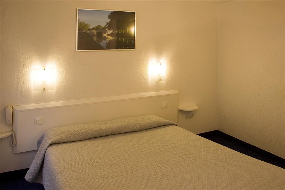 Hotel Ours Blanc - Centre Toulouse Buitenkant foto